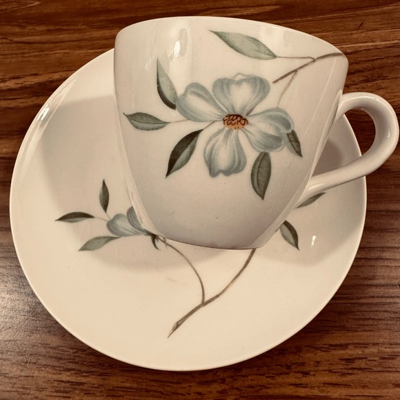 Vintage Dogwood Tea Cup And Saucer - Picture 1 of 7